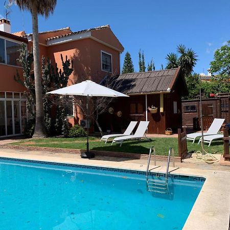 Chalet Con Piscina A 50 M De La Playa . Marbella Exterior photo